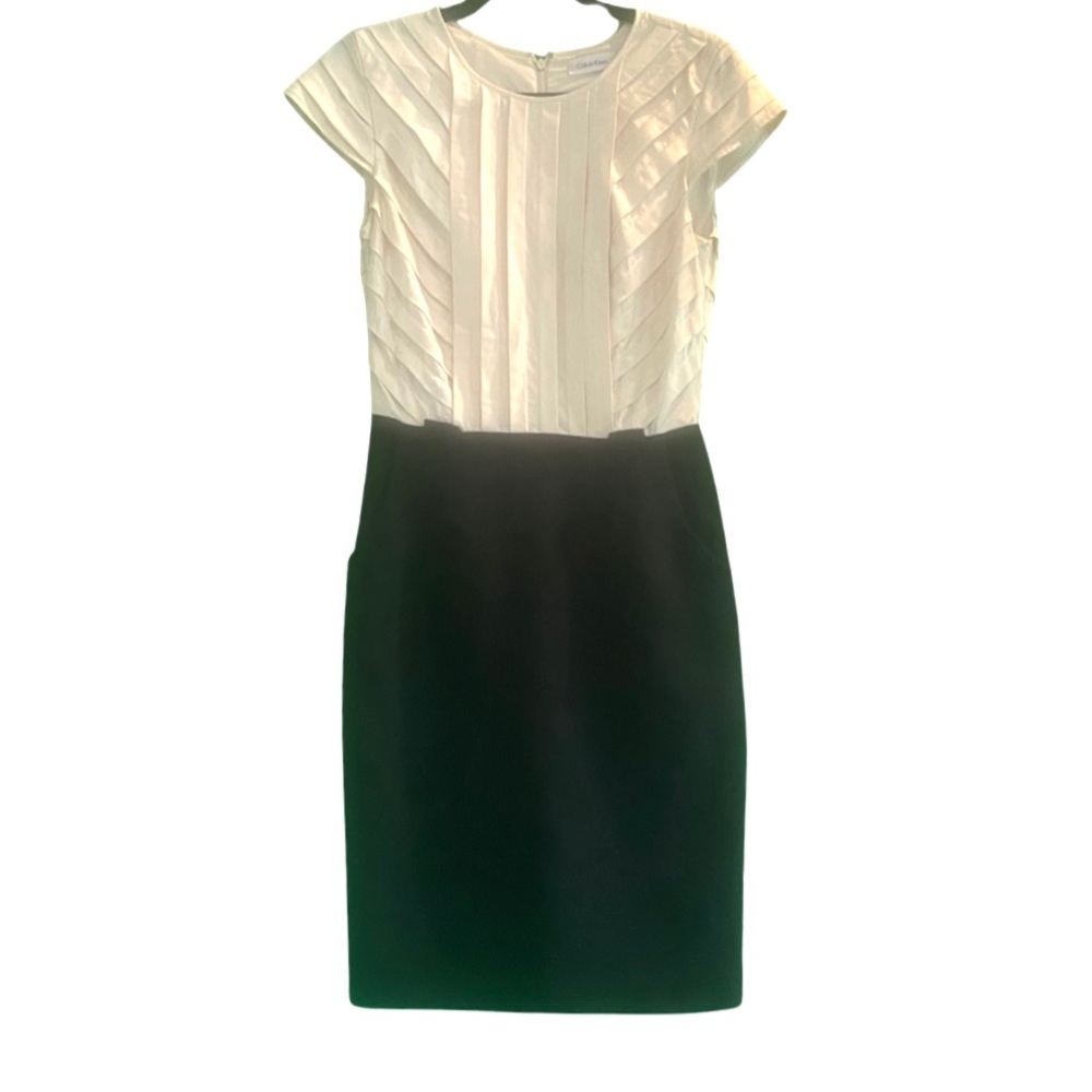 Calvin Klein Cap Sleeve Ivory Pleated Bodice Black Skirt One Piece Dress Size 8 - Picture 4 of 6